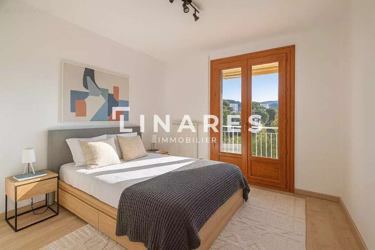 Appartement à MARSEILLE-9E