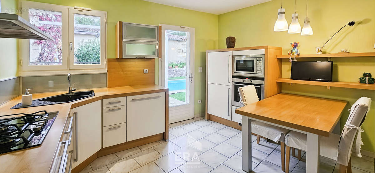 Maison à BLANQUEFORT