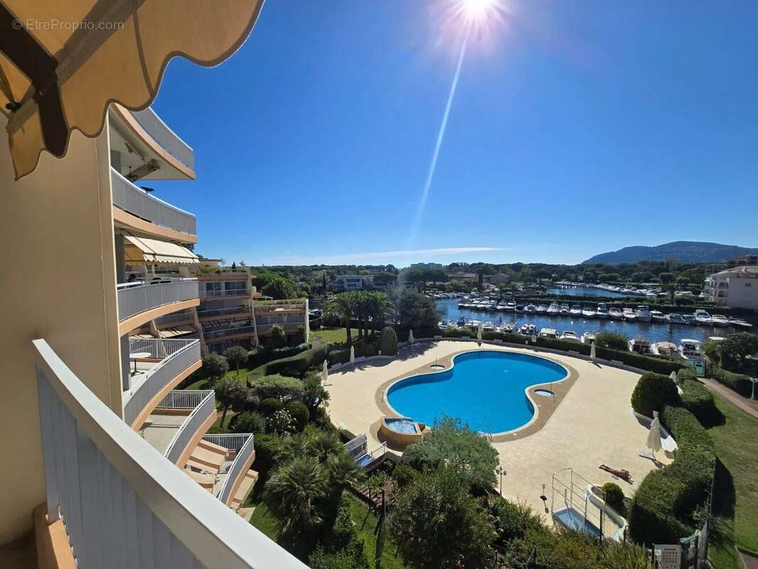 Appartement à MANDELIEU-LA-NAPOULE