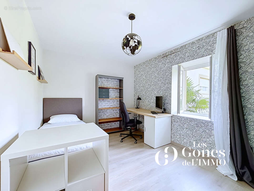 CRAPONNE   Appartement T4 Duplex de 97 m2 Carrez + 21 m2 utiles   Jardin, 2 parkings - photo 14