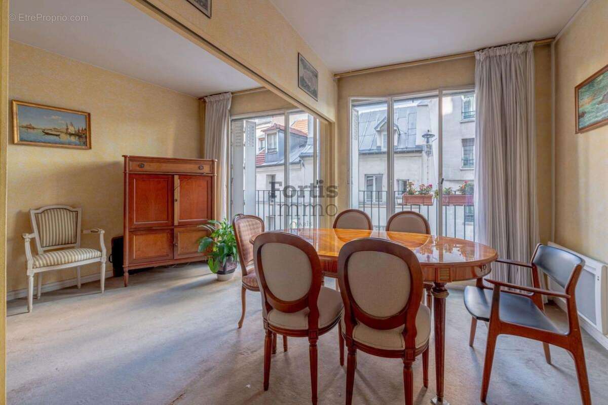 Appartement à PARIS-5E