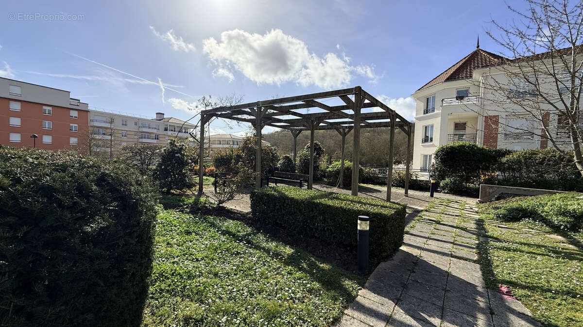 Appartement à ELANCOURT