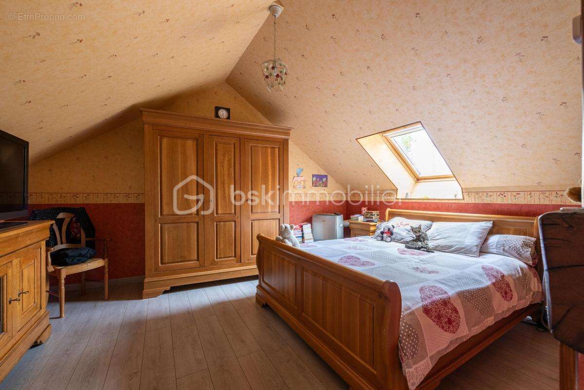 Maison à COURLON-SUR-YONNE