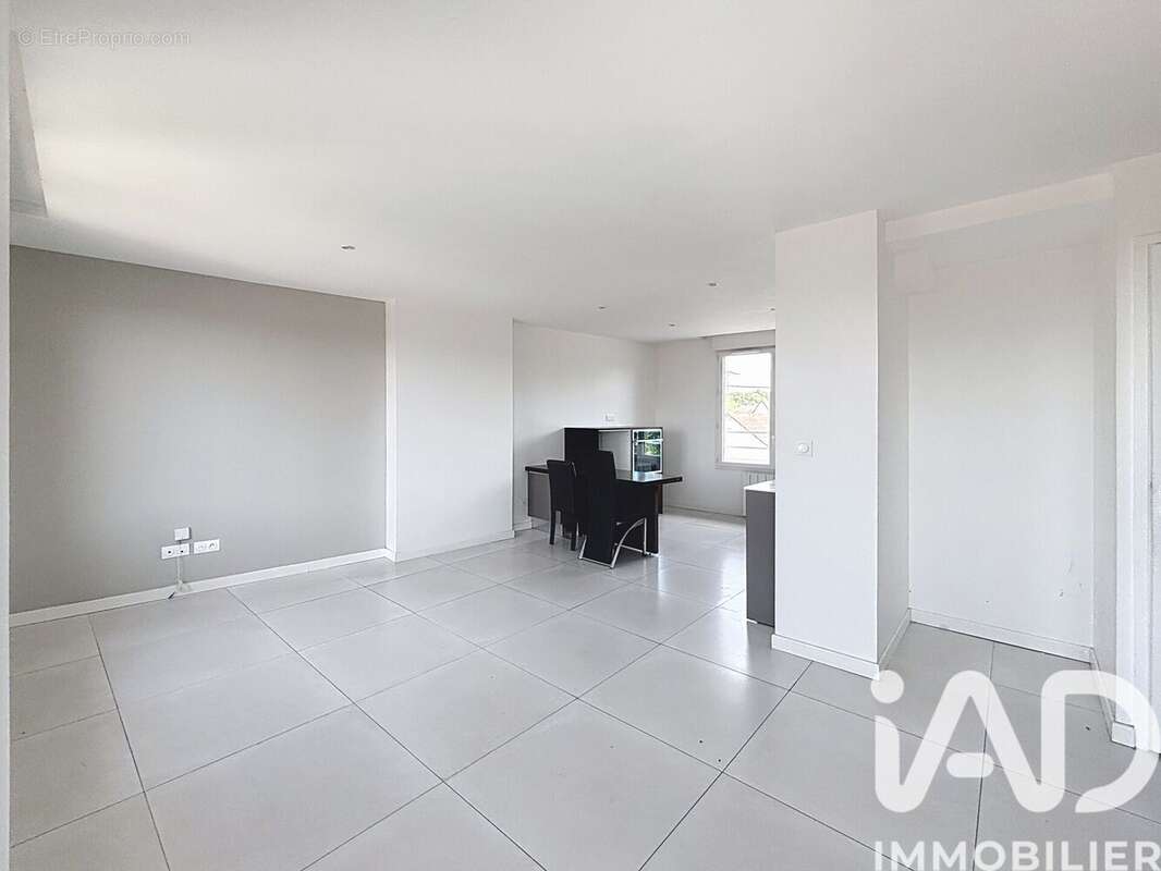 Photo 5 - Appartement à MERY-SUR-OISE