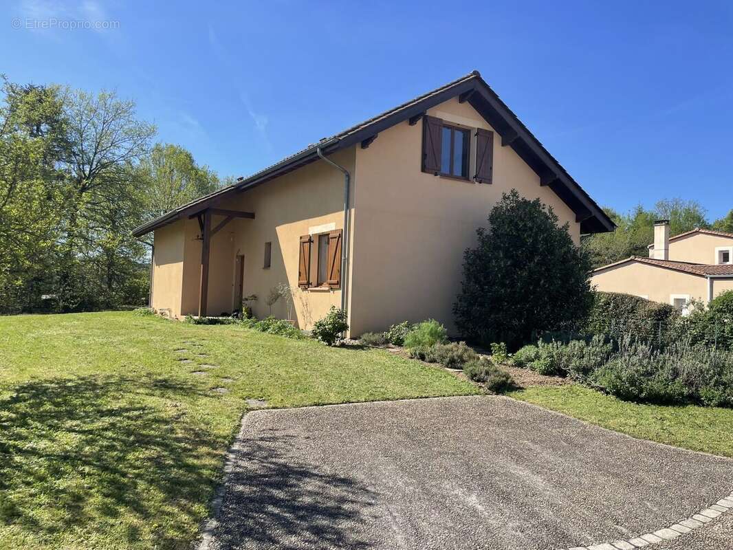 Maison à TRELISSAC