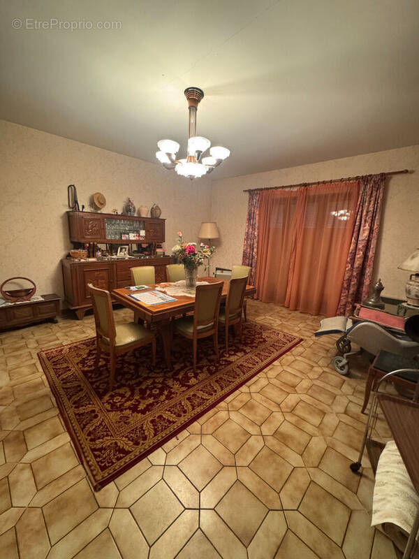 Maison à SAINTE-GAUBURGE-SAINTE-COLOMBE