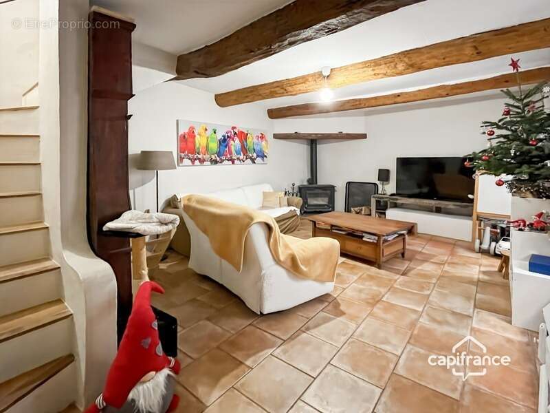 Maison à BAGNOLS-EN-FORET