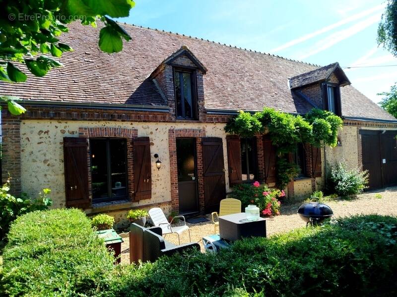 Maison à LA CROIX-DU-PERCHE