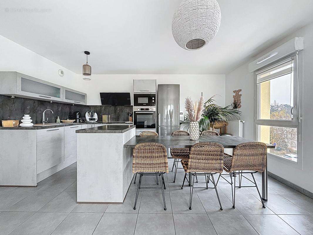 Appartement à VENISSIEUX