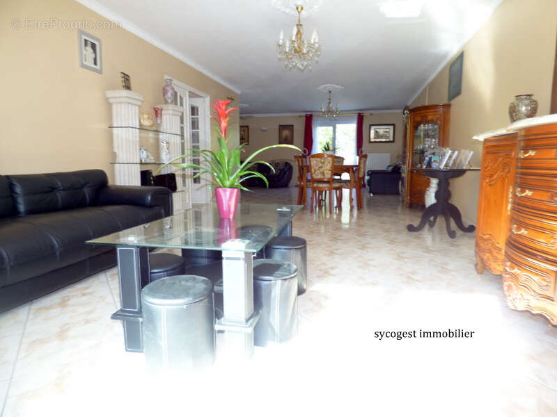 Maison à NOISY-LE-SEC