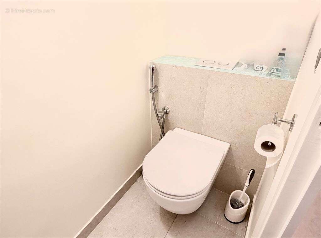 Appartement à PARIS-10E