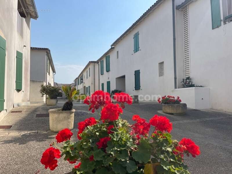 Appartement à SAINT-MARTIN-DE-RE