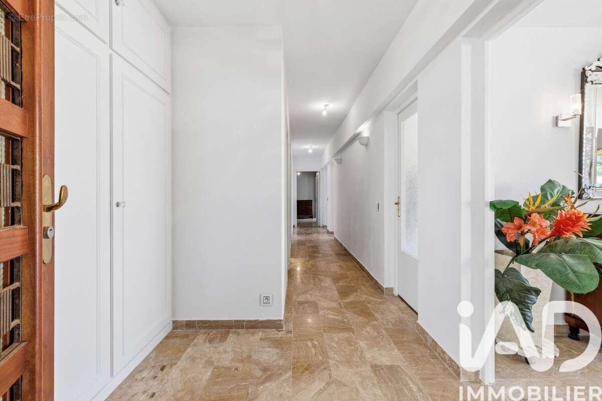 Appartement 122 m² à Mandelieu-La-Napoule  - photo 7