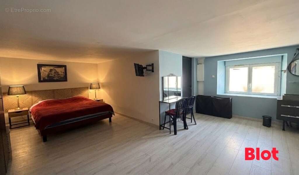 Maison 176 m² à Baulon  - photo 7