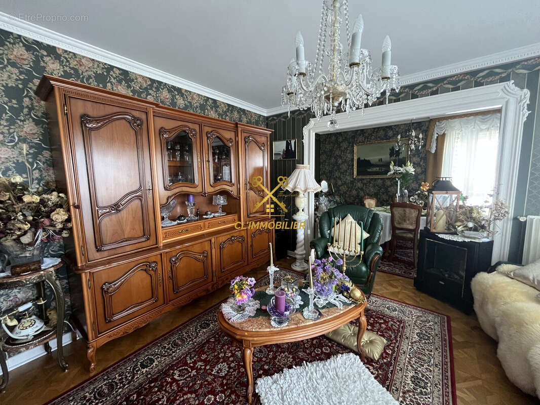 Appartement à SAINT-ETIENNE