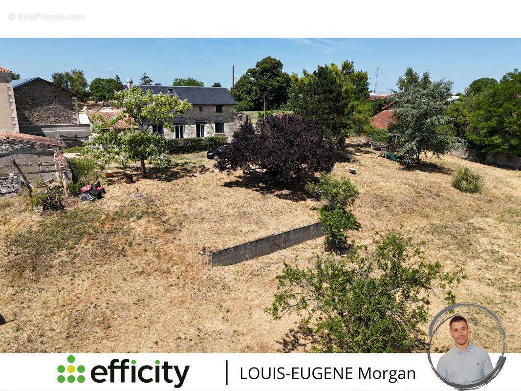 Maison à SAINT-JEAN-DE-SAUVES