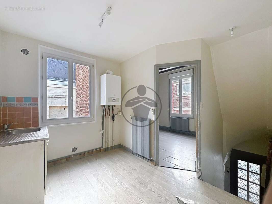 Maison à SAINT-QUENTIN