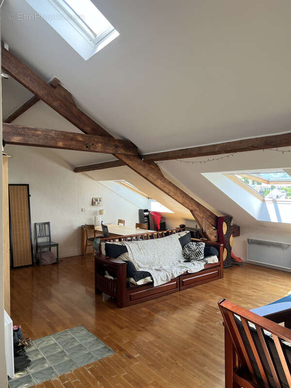 Appartement à SAINT-MAUR-DES-FOSSES