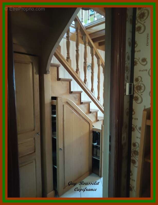 Maison à COURCELLES-LES-SEMUR