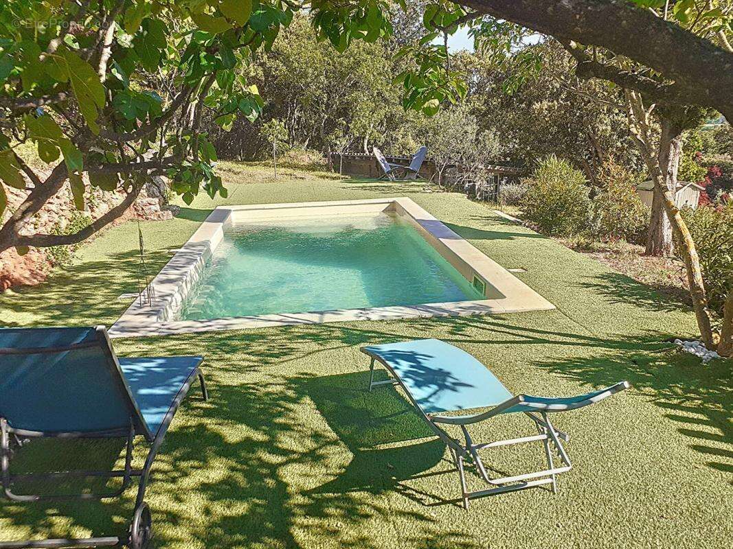 Maison à LA ROQUEBRUSSANNE