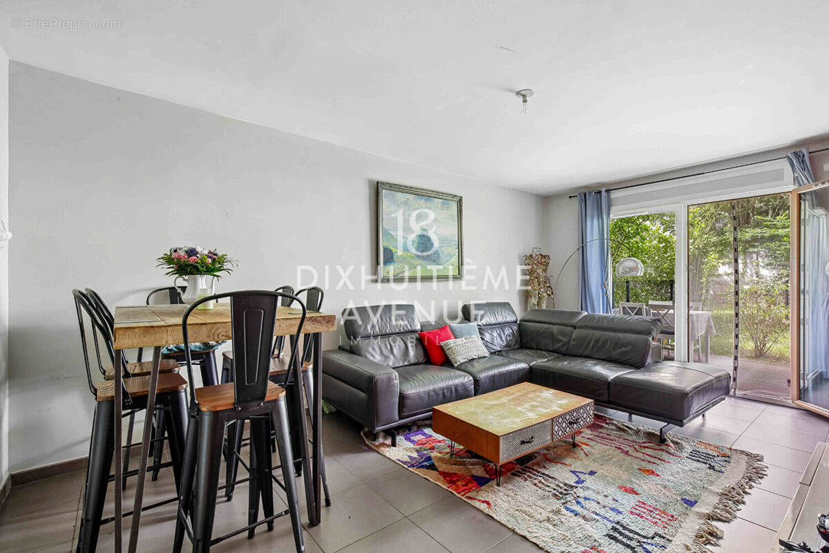 Appartement à VERSAILLES