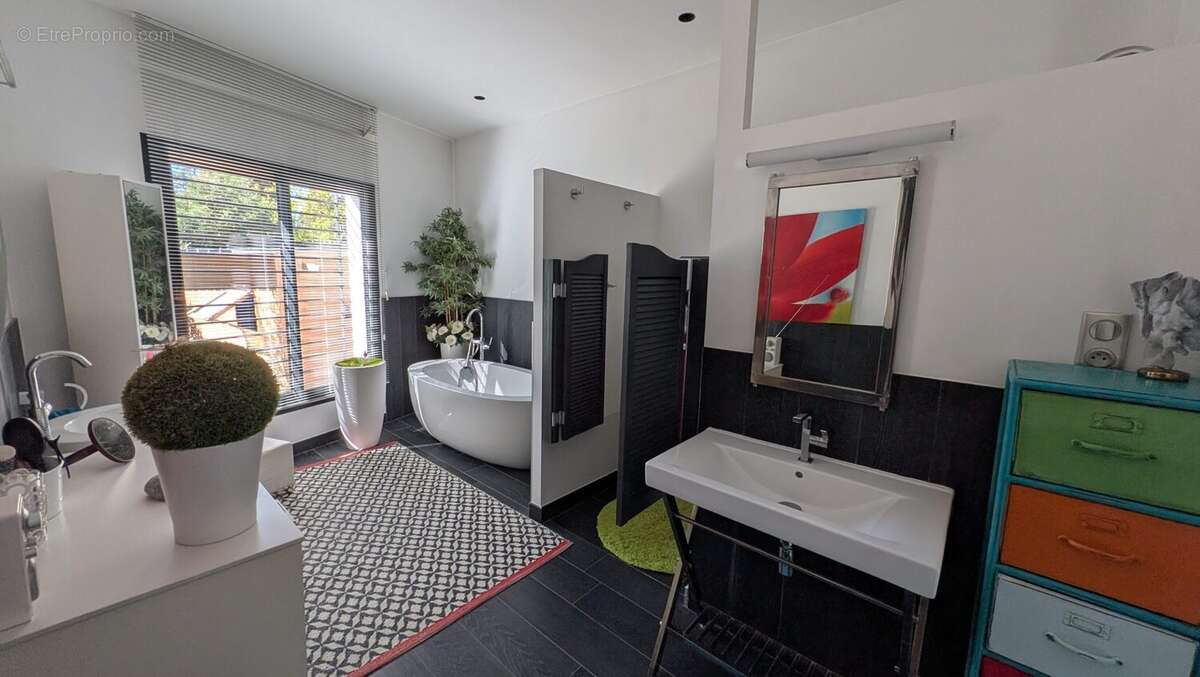 Maison à MORIERES-LES-AVIGNON