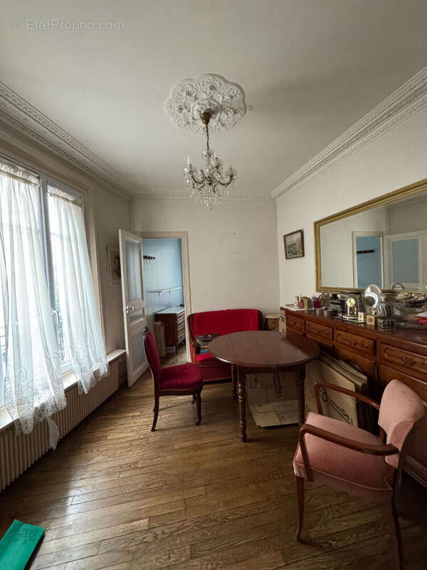 Appartement à SURESNES