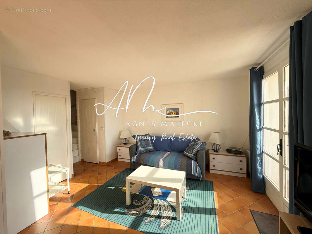 Maison à LA CROIX-VALMER