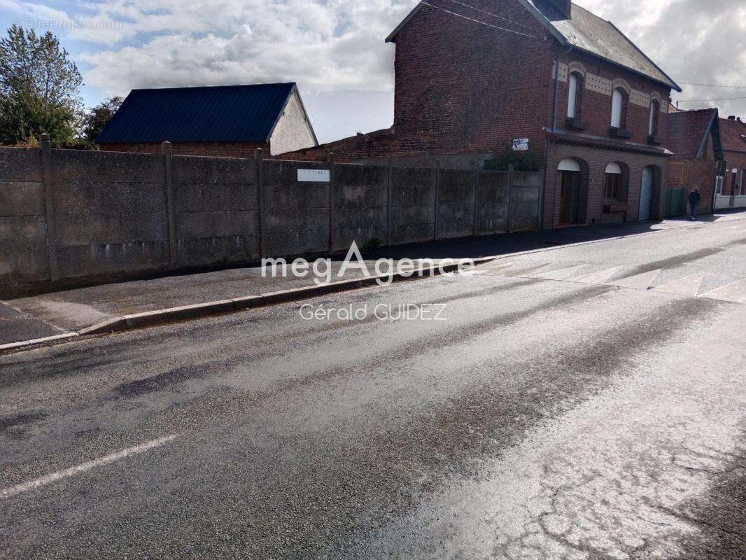 Terrain à RUMAUCOURT