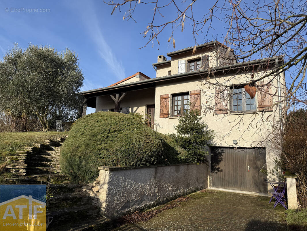 Maison à SAINT-GERMAIN-LAVAL