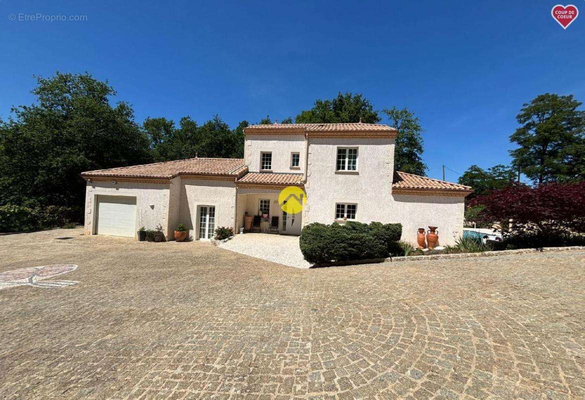 Maison à ABJAT-SUR-BANDIAT