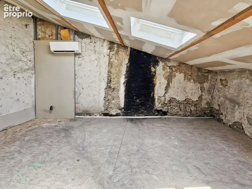 À Vendre à Montfrin - Maison de village de 85m² avec terrasse tropézienne - photo 5