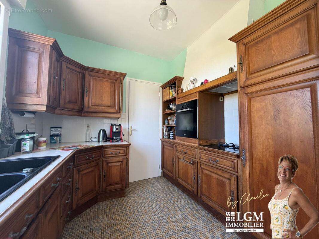 Propriété de caractère de 168 m²- 4 Chambres - Dépendances - photo 8