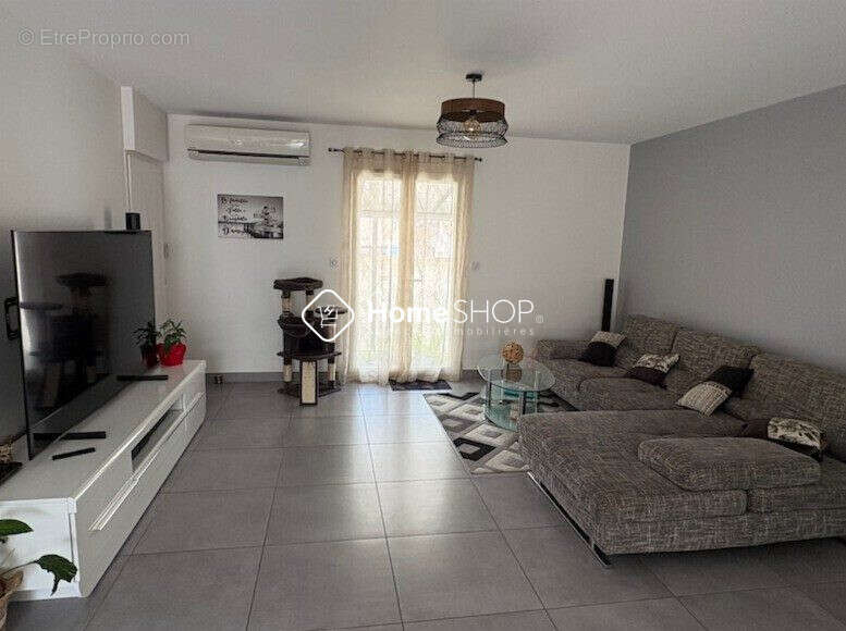 Maison à SAINT-VICTORET