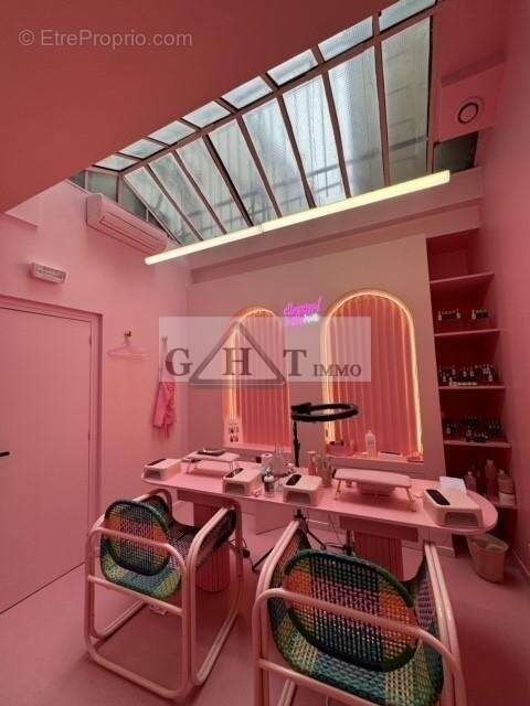 Commerce à PARIS-10E