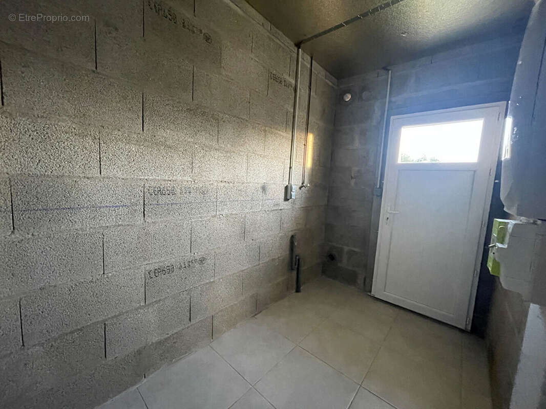 Maison à LE RELECQ-KERHUON