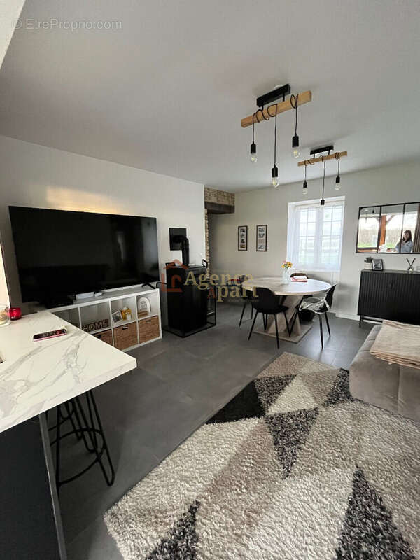 Maison à MEZIDON-CANON