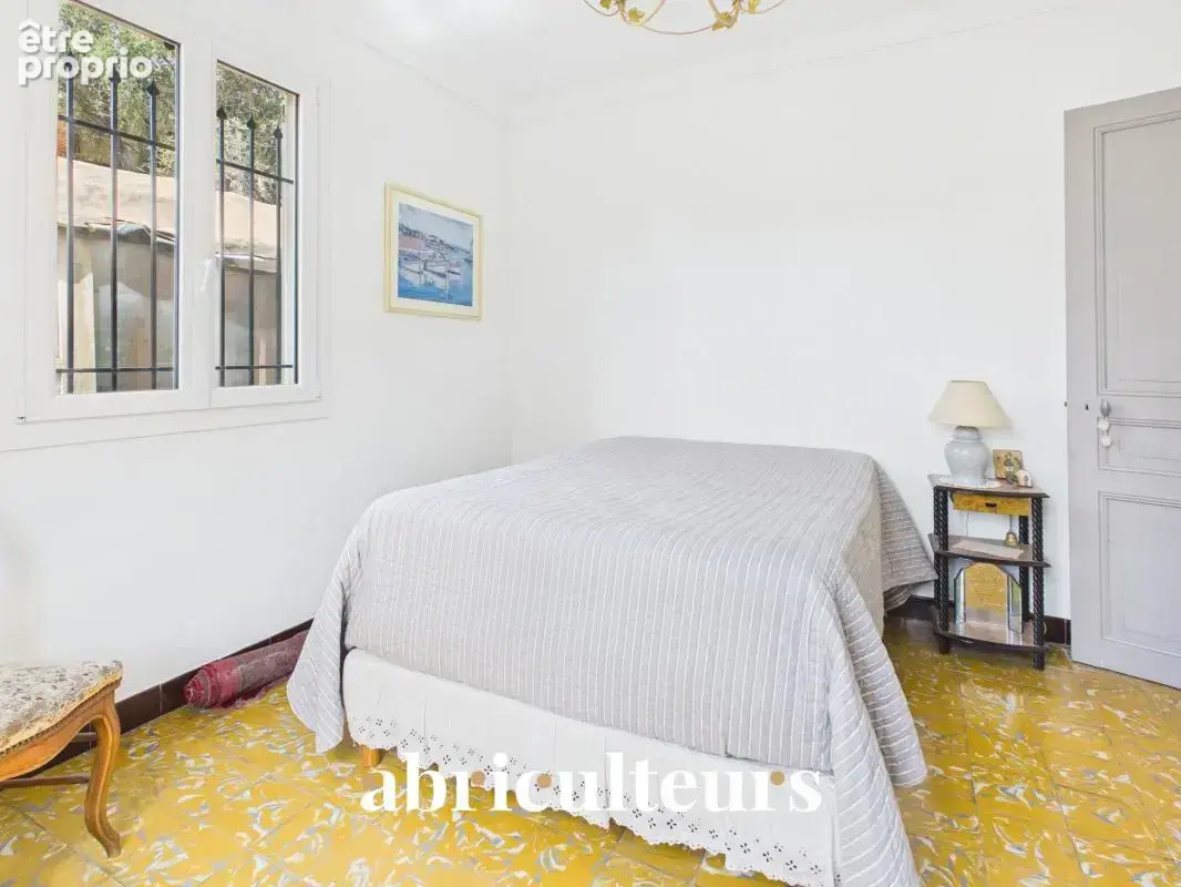 Charmante maison de plain-pied - Jardin de 522 m² - en vente à Cannes La Bocca (06150) - photo 11