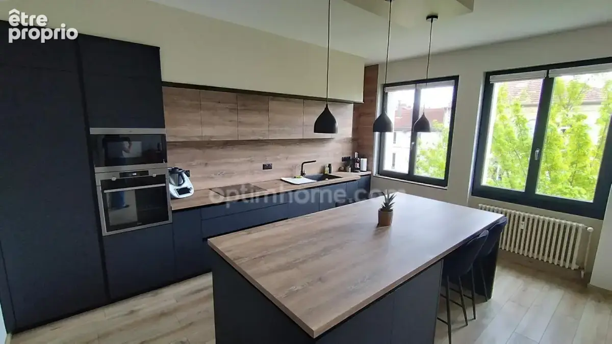 A vendre Appartement à Bar le Duc de 141 m²; Élégance et Lumière au Cœur de la Ville - photo 4