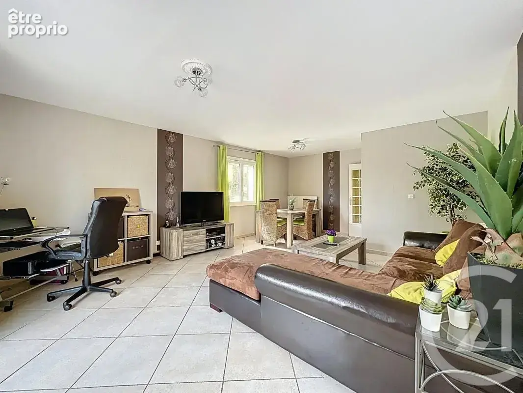 Maison 83 m² à Saint-Pierre-De-Chandieu  - photo 5