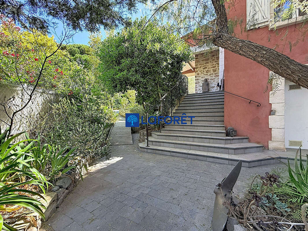 Maison à CARQUEIRANNE