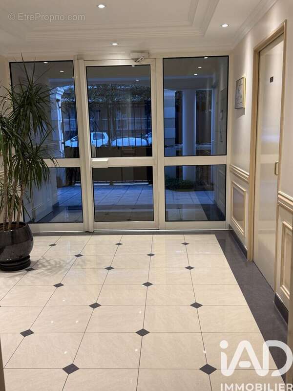 Photo 5 - Appartement à LIVRY-GARGAN