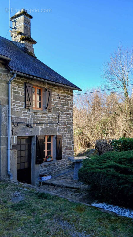 Maison à ROYERE-DE-VASSIVIERE