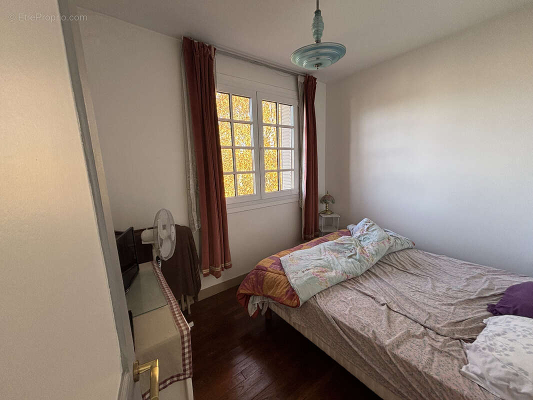 Maison à SAINTE-GENEVIEVE-DES-BOIS