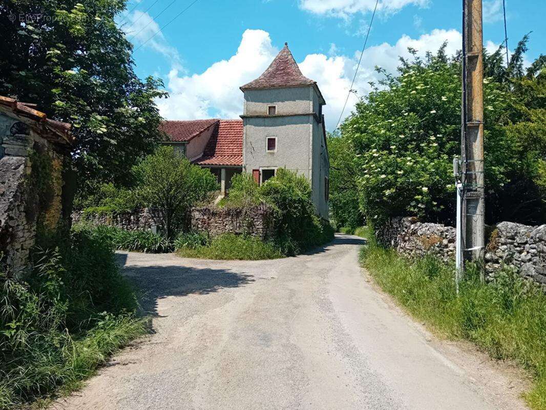 Maison à LIMOGNE-EN-QUERCY
