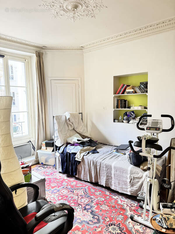 Appartement à PARIS-14E