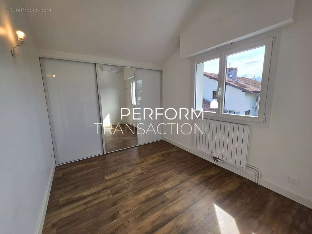 Appartement à ECHIROLLES