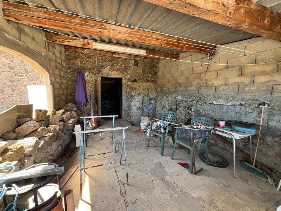 Maison de village avec terrasse et garage - photo 8