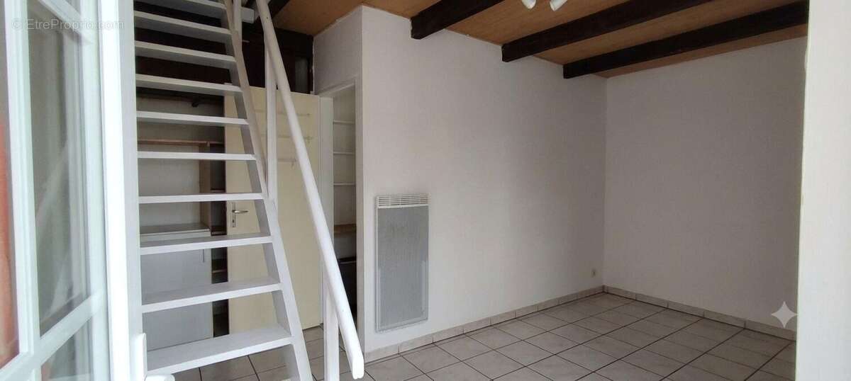 Maison 195 m² à Saint-Georges-De-Longuepierre  - photo 9