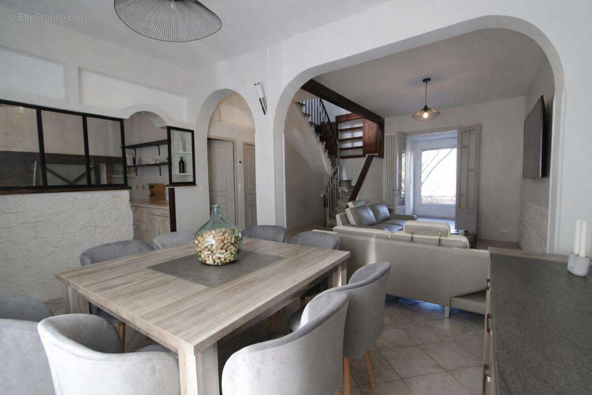 Maison à FERRALS-LES-CORBIERES